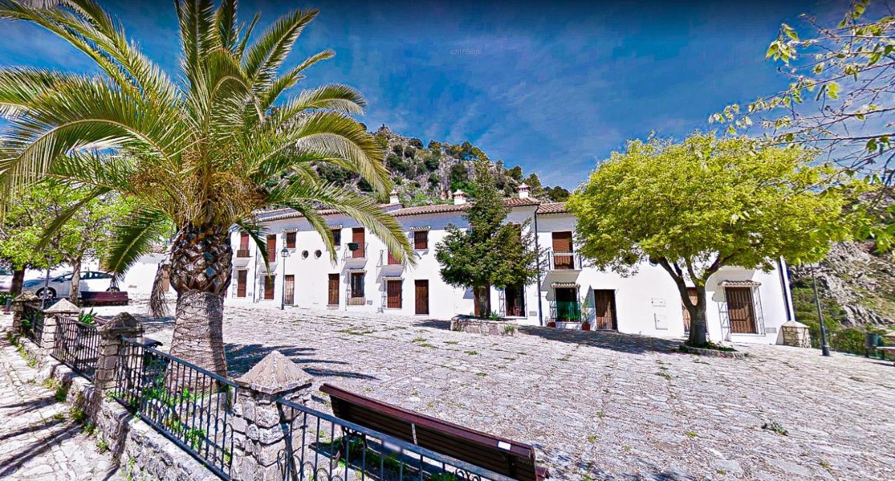 Grazalema - Casita La Calma - Incredible Views, Clima Frio-Calor, Wifi & Private Parking Optional Βίλα Εξωτερικό φωτογραφία